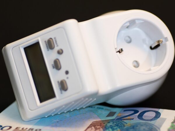 découvrez comment le logement influence l'environnement et la consommation énergétique, et explorez des solutions pour un habitat plus durable et éco-responsable.