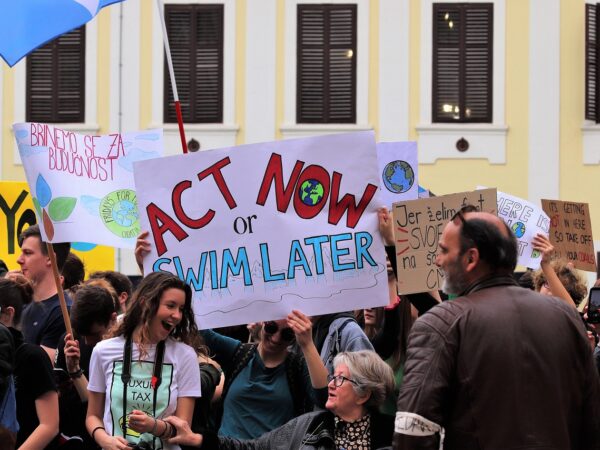 découvrez comment agir concrètement pour le climat et contribuer à un avenir durable grâce à des initiatives et des solutions innovantes en matière de protection de l'environnement.