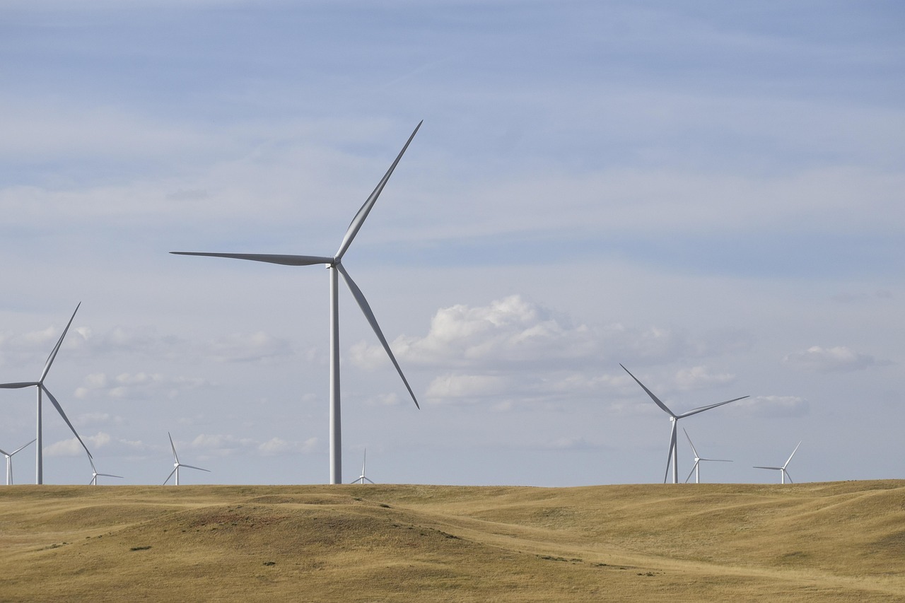 découvrez tout sur l'énergie : ses différentes formes, son importance dans notre vie quotidienne, les enjeux de la transition énergétique et les innovations qui façonnent notre avenir durable.